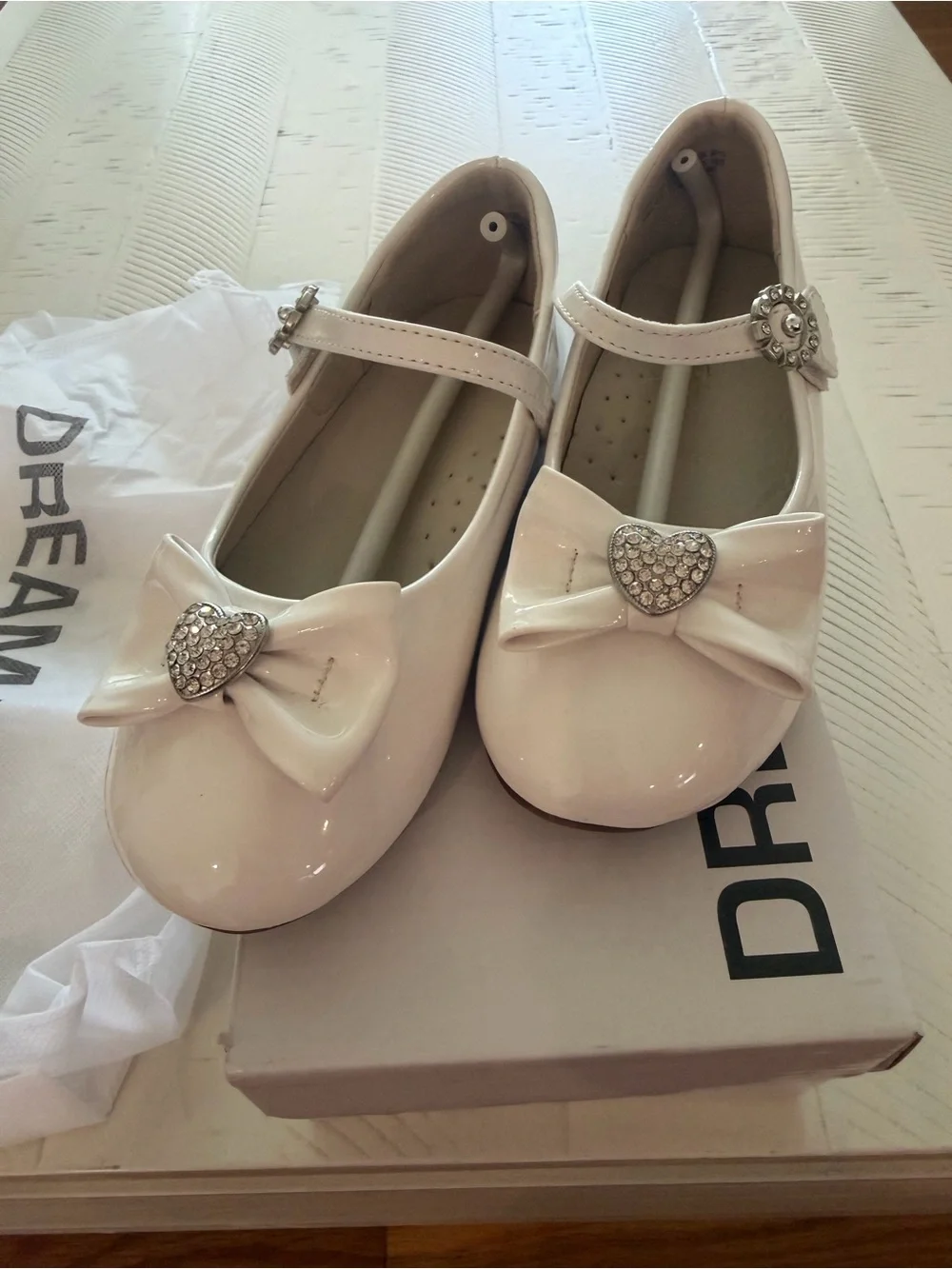 Dream Pairs White Patent Mary Jane Dress Shoes with Bow and Heart Jewel